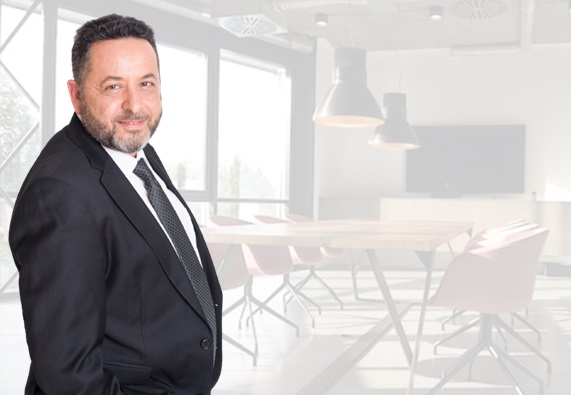 עורך דין מקרקעין - גלעד בר